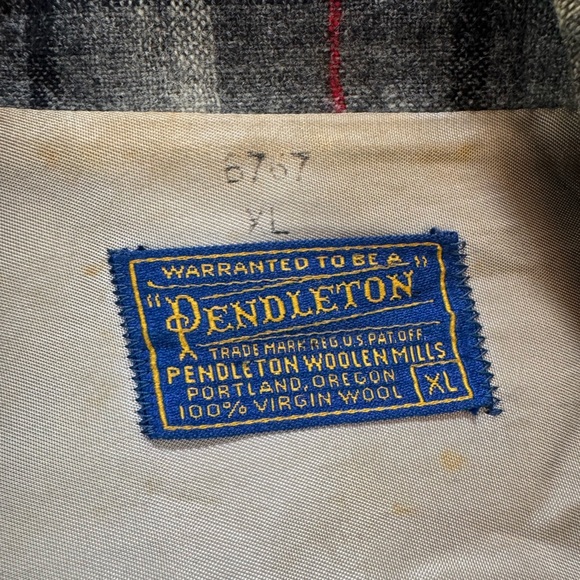 Pendleton Vintage Gray Plaid Wool Blazer Suit Over Coat Size XL - Picture 5 of 6